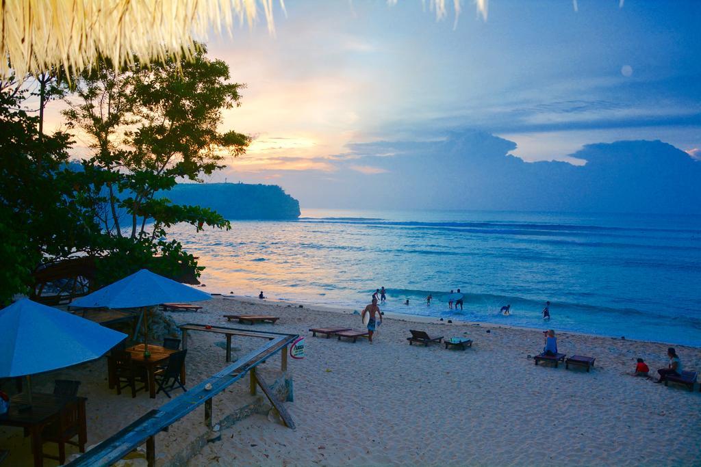 Santai Warung Bali Hotel จิมบาราน ภายนอก รูปภาพ